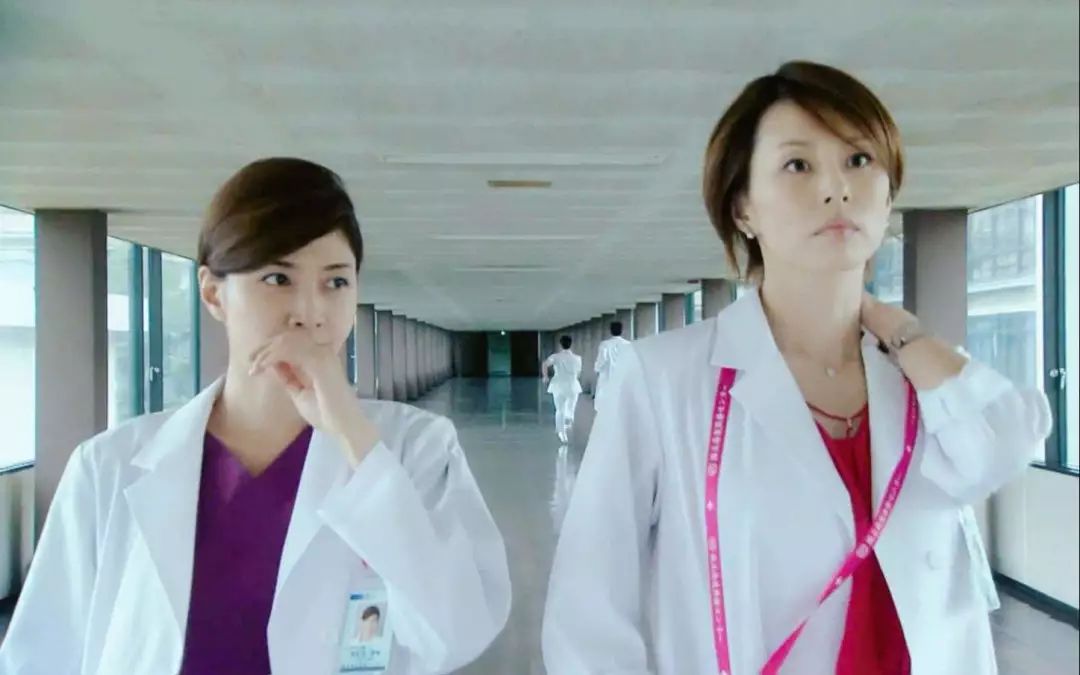 第六名的米仓凉子主演的《doctor-x~外科医·大门未知子~系列》,每年