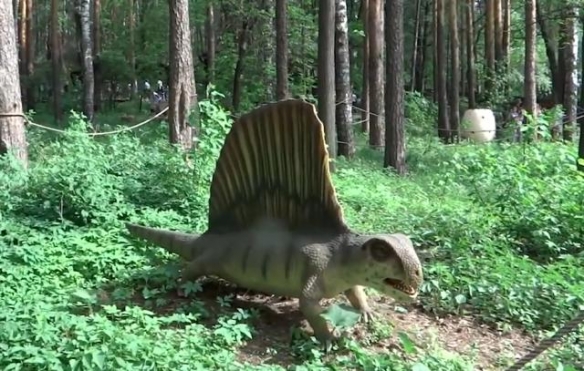 一嘴尖牙竟不吃肉?盘点10种让你印象深刻的古生物