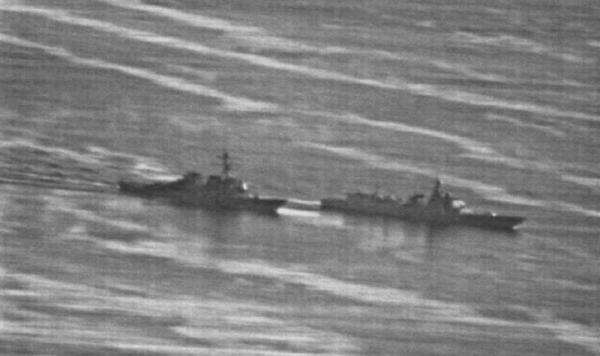 　美国海军称当时两舰最近距离仅为40多米