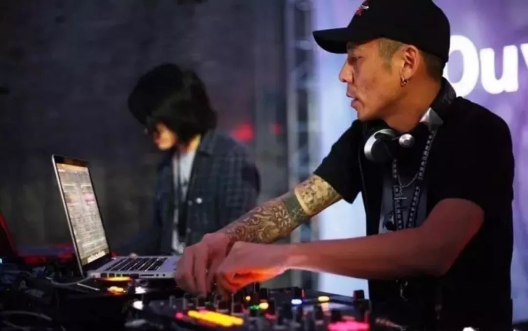 不好意思,我以为DJ是劲曲,电音是土嗨