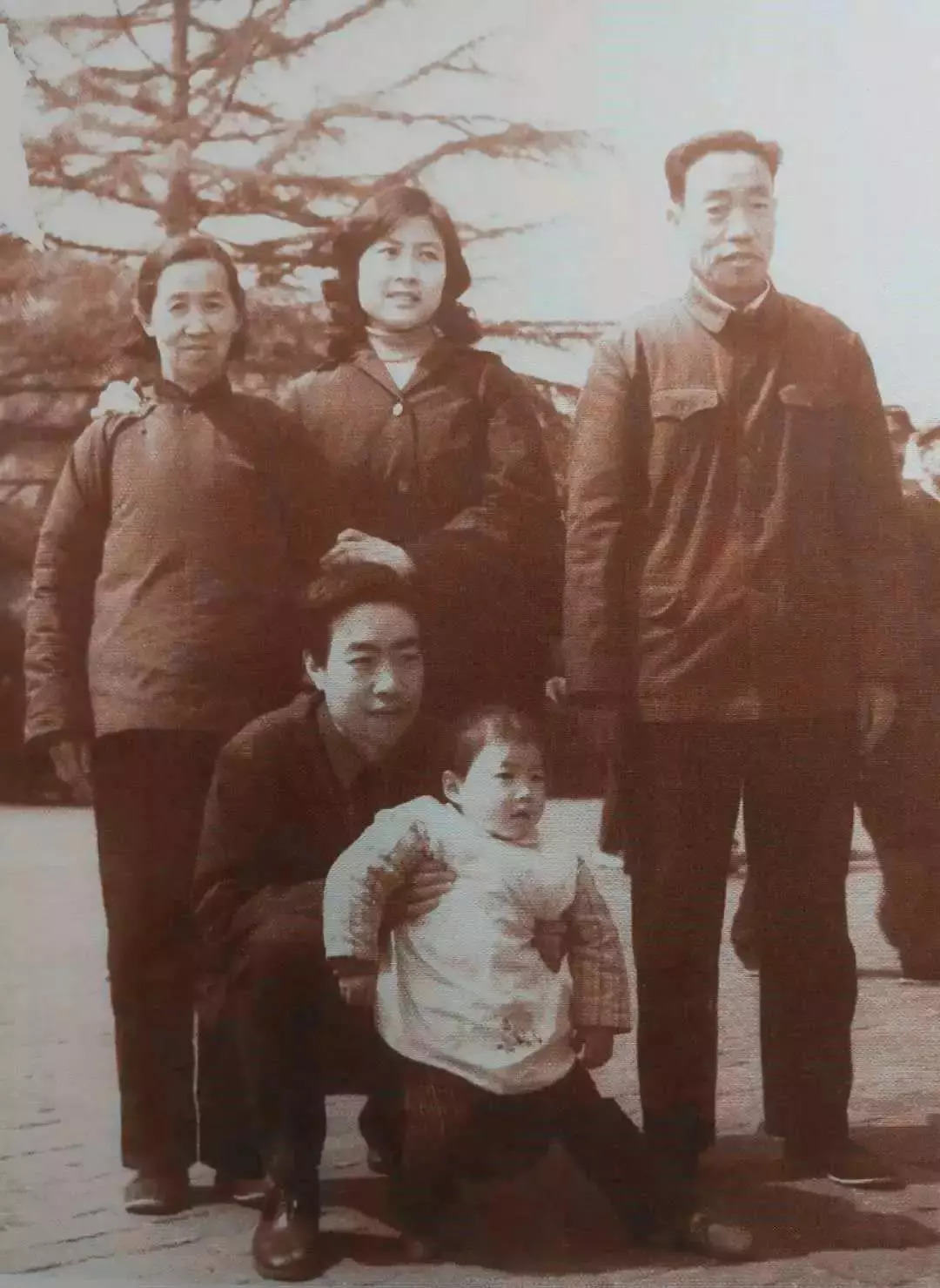 贾平凹父亲的半瓶酒