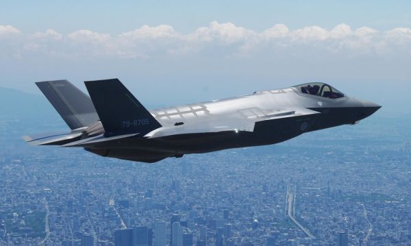 资料图片：日本空自此次损失的首架国产F-35A隐身战机。（图片来源于网络）