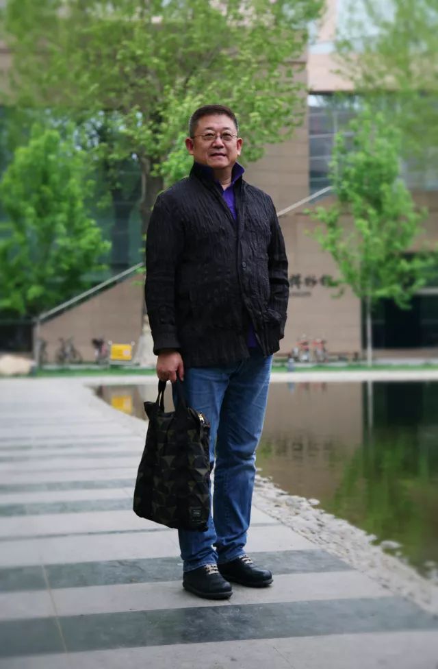 专访配音大师李立宏给舌尖上的中国配音秘诀是好奇