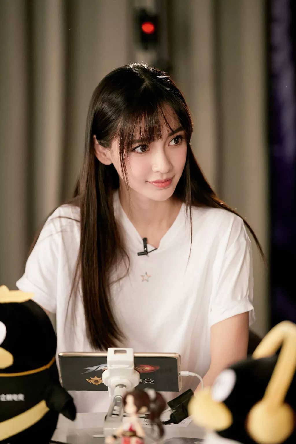 讲真的| 明星果然是追星最容易的职业,angelababy又跟小贝同框了!