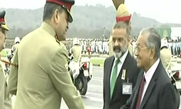 巴基斯坦国庆阅兵 歼10压轴|巴基斯坦|伊姆兰|八