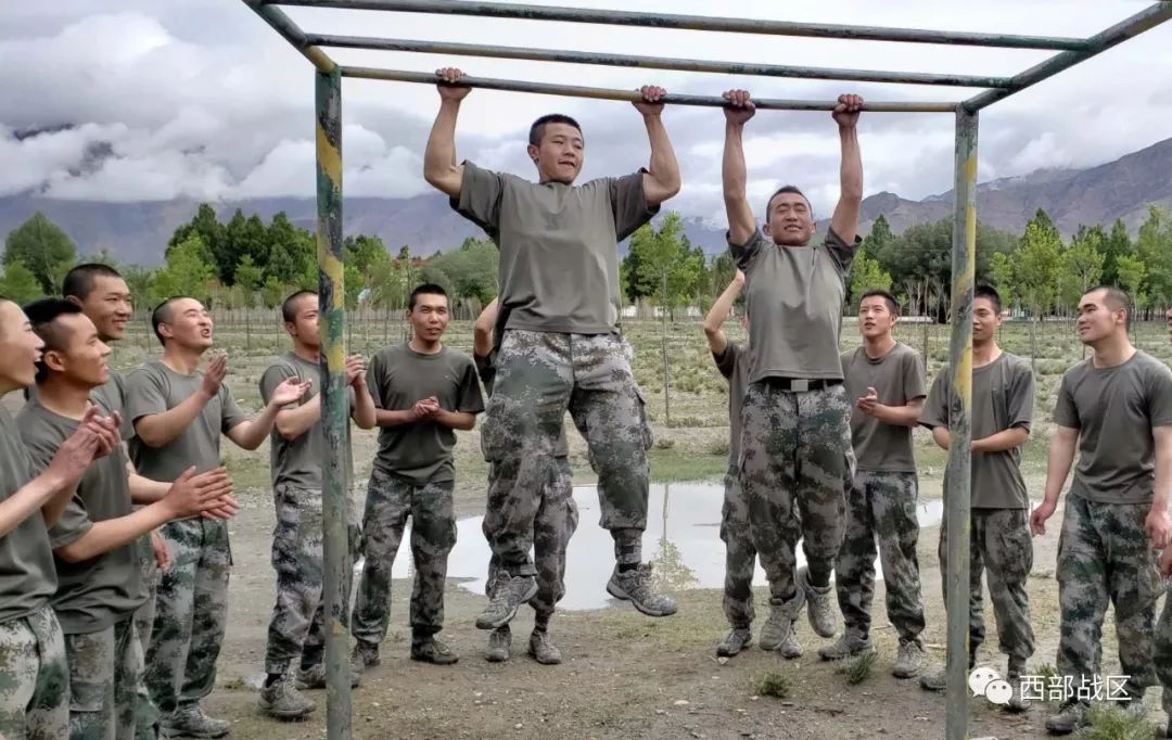 这个有麒麟臂小伙子改变了整个连队的训练方法