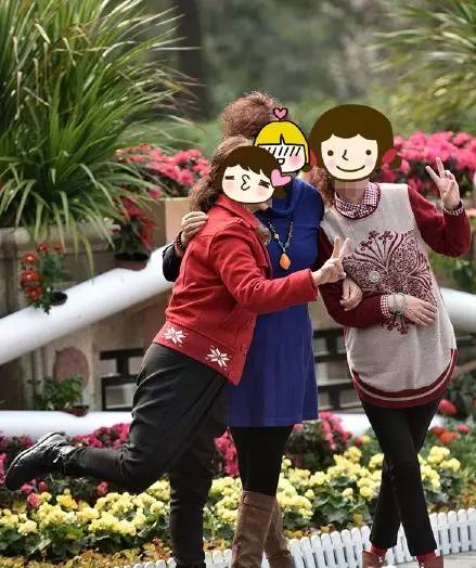 大妈式拍照搞笑又温馨,你敢转给妈妈么?|大妈|拍照|双脚_新浪新闻