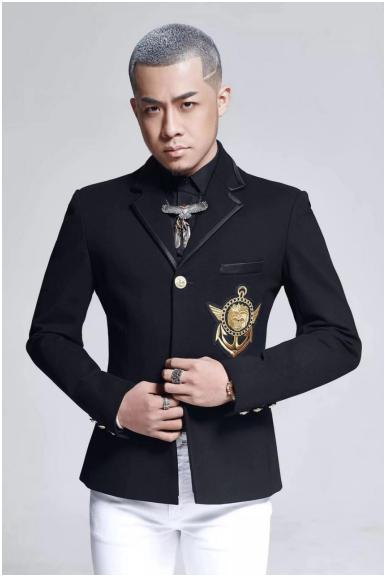 从直播间到舞台中央 陌陌大壮转型职业歌手星途无量