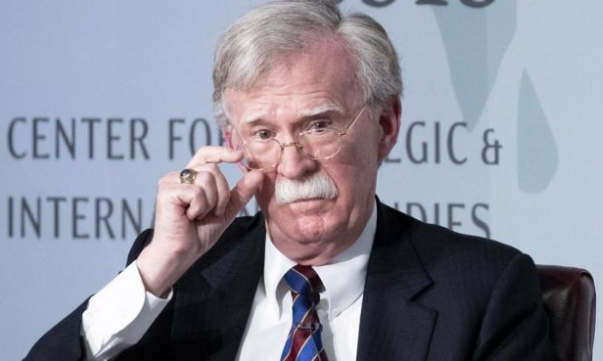 美众议院调查人员已邀请前国家安全事务助理约翰·博尔顿,出席下周的