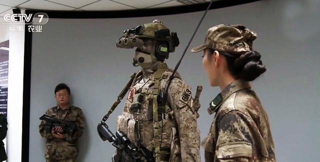 我军装备新一代单兵电热防寒服：电池驱动5分钟暧遍全身|防寒服|防寒|单兵|新一代|电热_新浪新闻