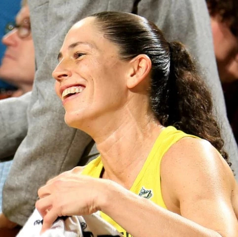 【wnba总决赛战报】多恩发挥不佳,风暴轻取神秘人