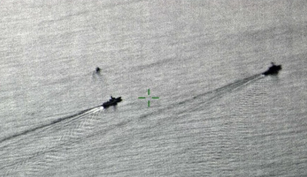 　中国海军追踪美舰 图自英国防部