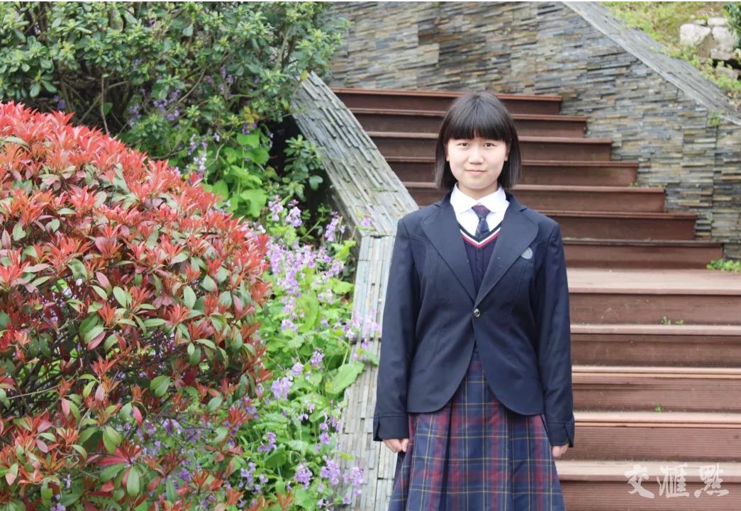 南通市旅游中等专业学校的王佳怡等12位同学被授予"最美中职生"称号