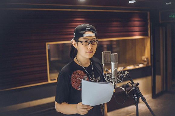 若林源三 cv:藤新 即便你没有听说过藤新老师的名字,下面这张图里的"