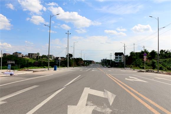 垫江:国道g243(澄溪至太平段)建成通车