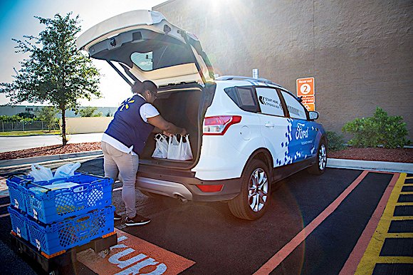 福特与沃尔玛合作开展自动驾驶汽车送货服务