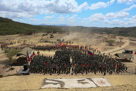 委内瑞拉史上规模最大:马杜罗启动军演模拟击