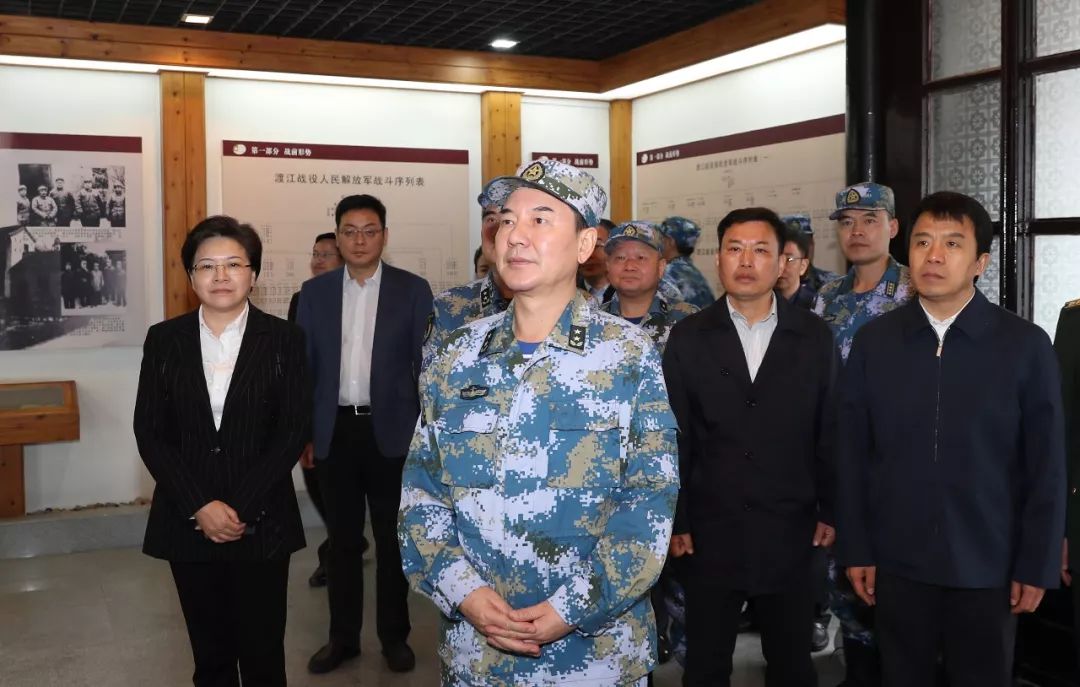 海军政委秦生祥赴海军诞生地泰州考察专题调研军民融合发展