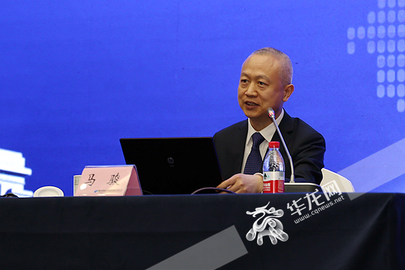 重庆市国资委举办国企改革专题讲座专家谈改革与创新