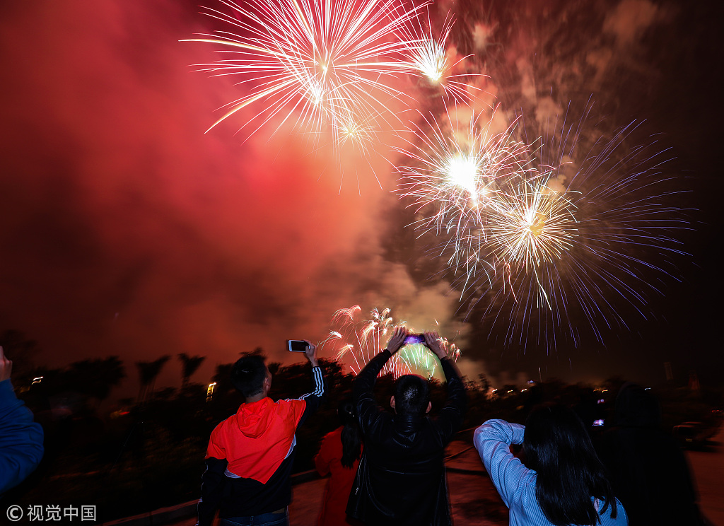 眼界|火树银花不夜天|新疆|烟花|贺新春_新浪新闻