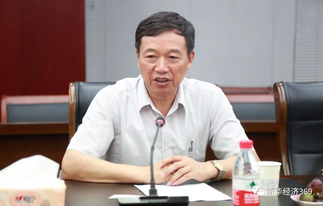 回首已往,集团总裁王家安认为,看准形势,提前转型