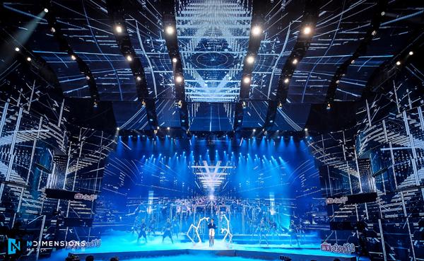 《跨界歌王》半决赛曲风各异恩维舞台视觉重塑时空