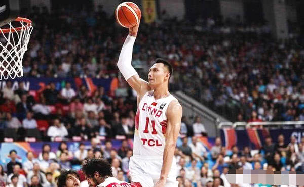 CBA本土球员年薪排名前3位,第1毫无争议,第3