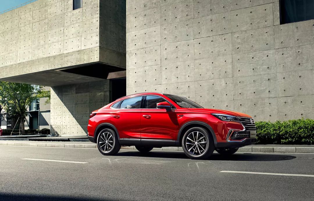 长安最美suv!cs85 coupe上市售13.69-16.99万元