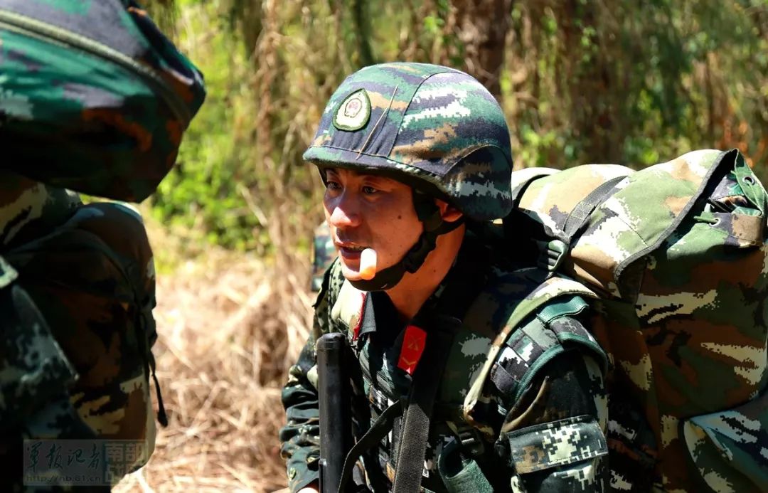 酷暑高温算什么武警魔鬼极限训练又来啦