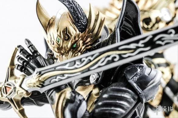 《牙狼》魔戒骑士模型写真赏 每一套都帅爆闪瞎眼!