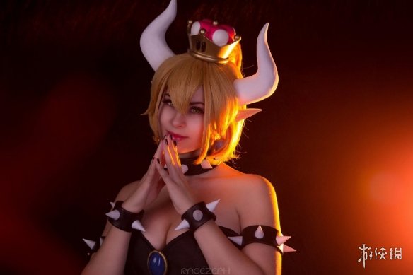 俄罗斯小姐姐《超级马里奥》库巴姬cos 细节完美极致还原