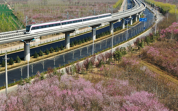 2019年3月31日，航拍济南地铁1号线。视觉中国 图