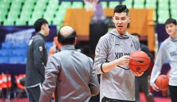 新疆逆转四川,阿的江夸赞球队防守端表现 富兰