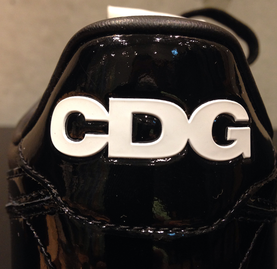cdg 与 nike 再次联名!纯黑配色渲染复古鞋型!