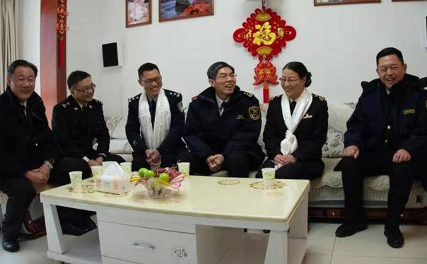 王令浚到拉萨海关调研图