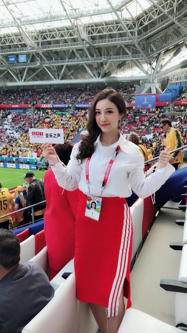 明星dj林琳世界杯颁奖归来 举办摄影展呈现动感俄罗斯