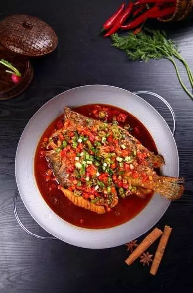 【立春·湘聚】品尝融合创意湘菜