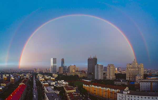 2019年6月11日傍晚，一场强降雨过后，俯瞰吉林省长春市区。 新华社记者 许畅 摄