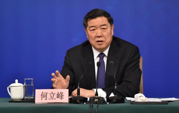 何立峰简历:63岁政协副大大何立峰再担任国家发改委主任 何立峰 东方IC 图