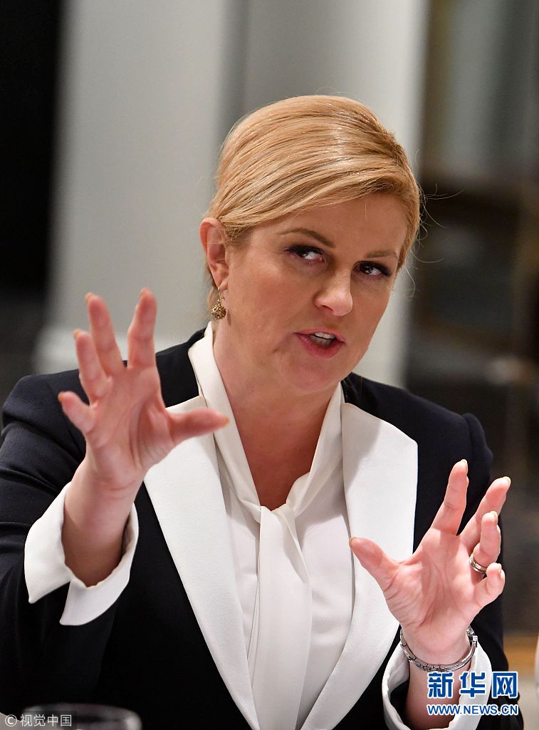 是女总统也是真球迷 盘点克罗地亚女总统的"双面人生"(组图)