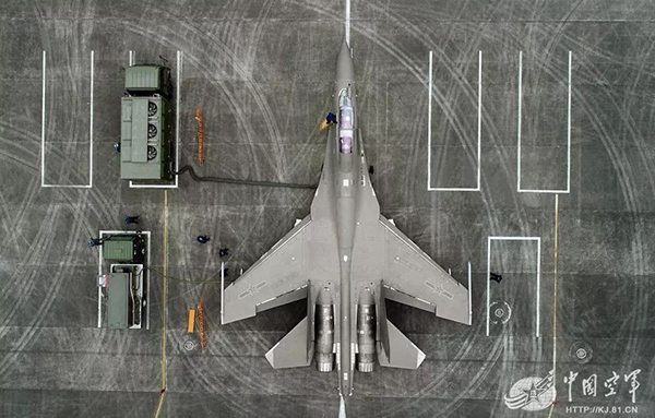 低可视涂装歼-16亮相西部战区,系我军第二种低