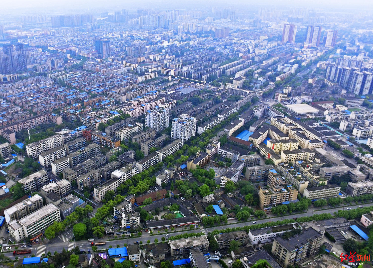 36年跨度的两张航拍照片和他们的青白江故事