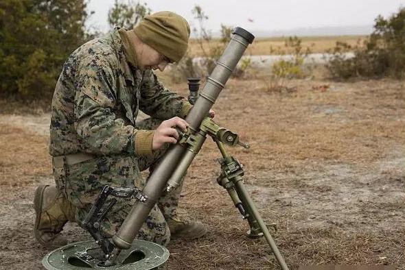 轻型射击迫击炮大pk:美国3500米,法国比美国先进,中国咋样?