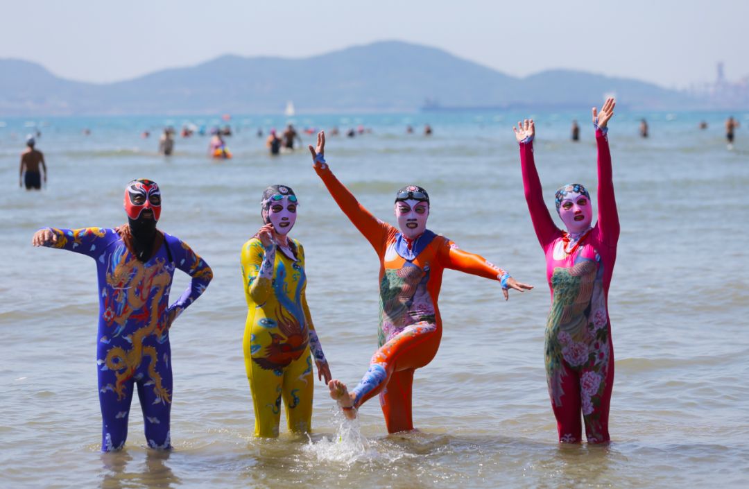 你们时尚名媛就该戴脸基尼