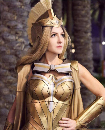 《神奇女侠》希波吕忒女王cos 高贵优雅,气势十足