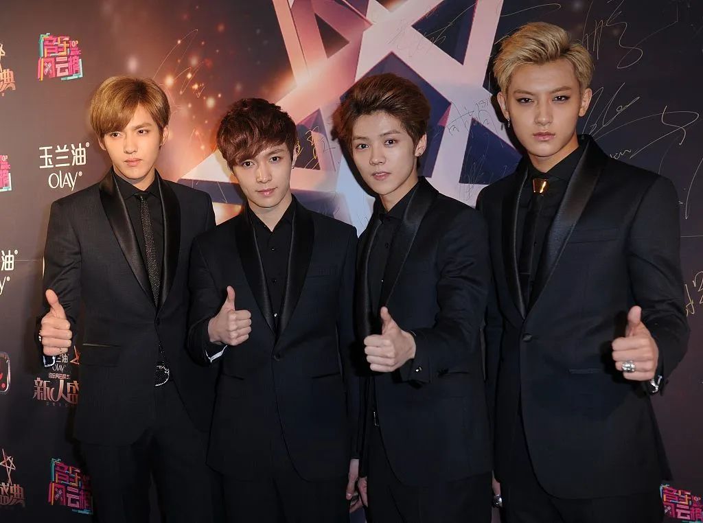 2013年12月6日,吴亦凡,张艺兴,鹿晗,黄子韬(左起)在北京参加音乐