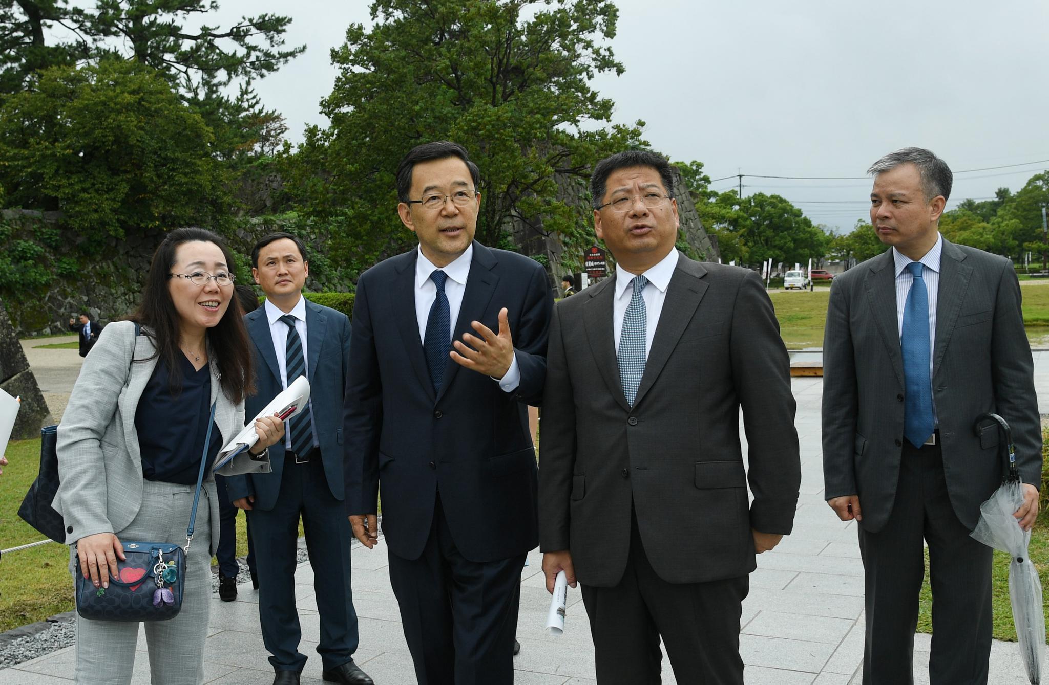 孙志刚书记在日本会见佐贺县知事山口祥义