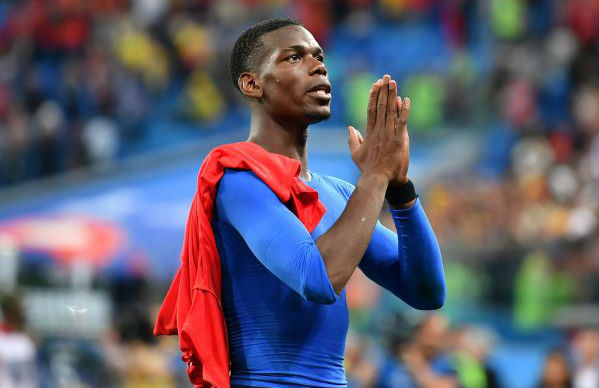 法国队战胜比利时成功晋级世界杯决赛.博格巴在赛后庆祝胜利.