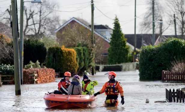  英国萨默塞特郡的洪灾，图片：Adrian Sherratt/Alamy Stock Photo