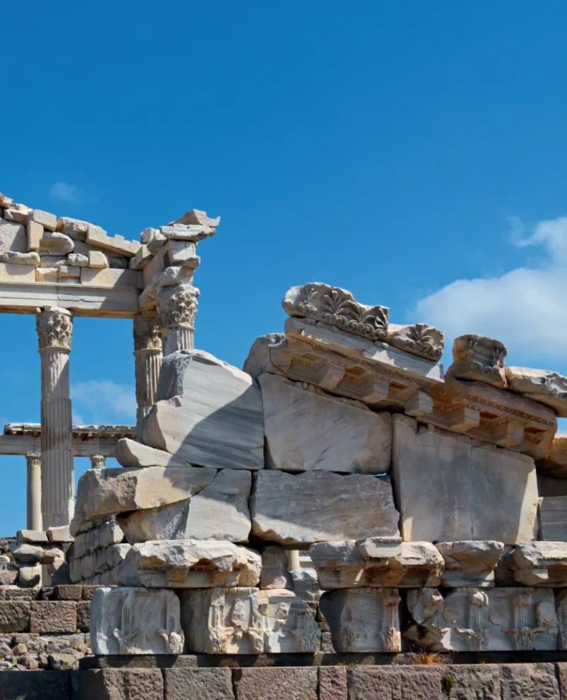 目的地|日光,雪山,大瀑布,古城,古堡,古戏院.这里是荷马的故乡!